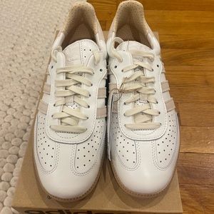 Adidas Samba OG “White Magic Beige Gum” Size US 7.5 M